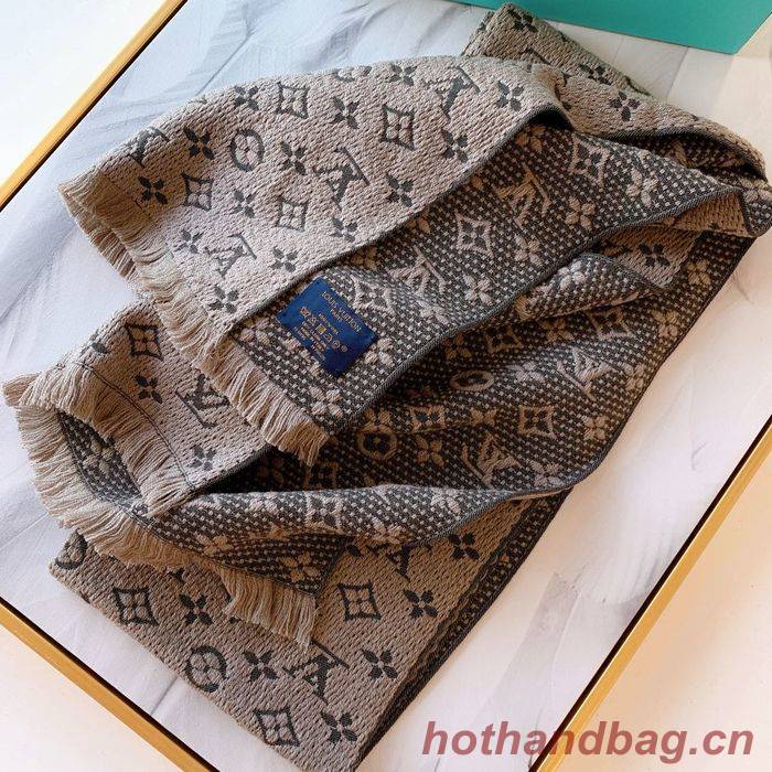 Louis Vuitton Scarf LV00032